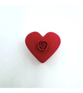 Boîte en cœur façon tricot avec couvercle et bouton en roses - Rouge