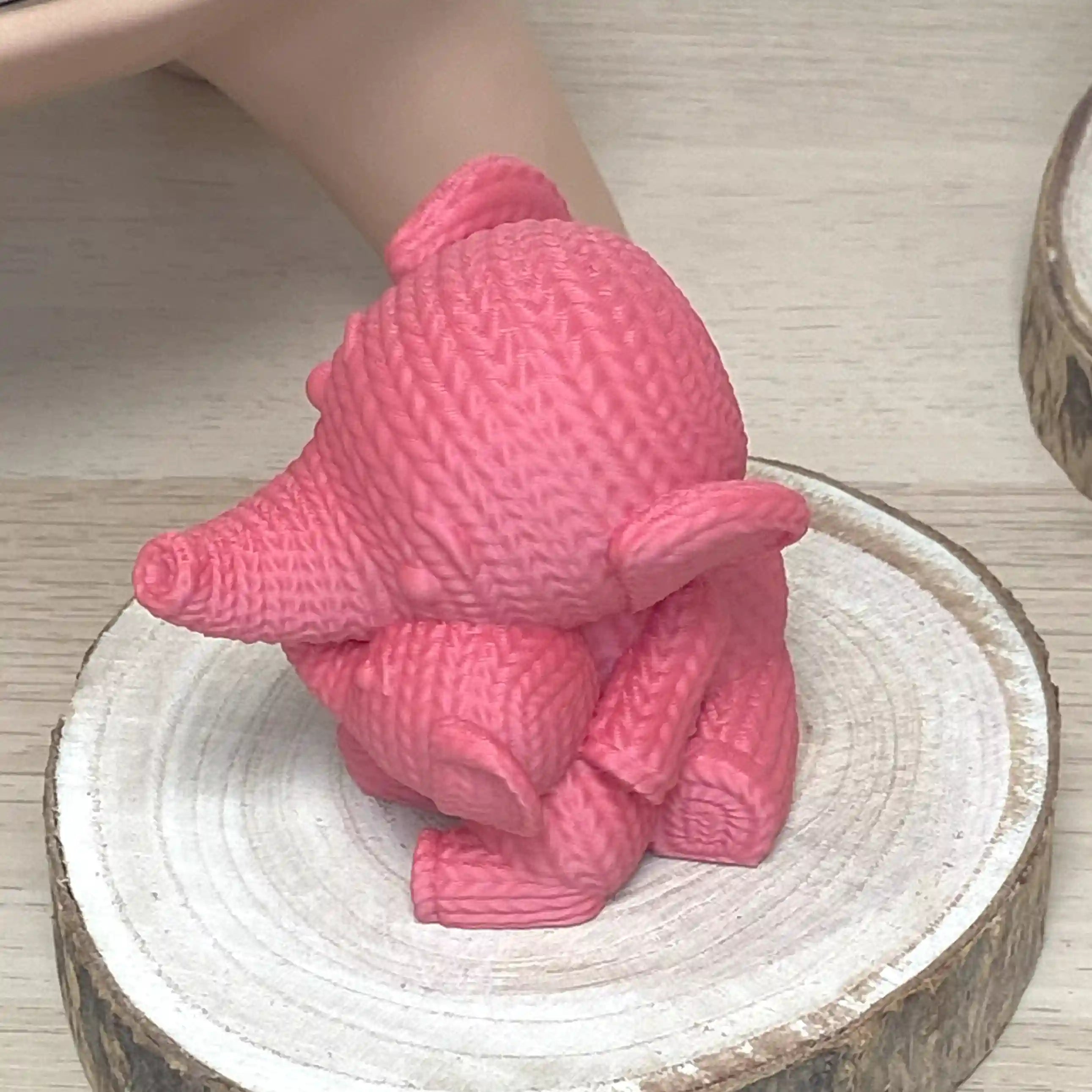 Maman et bébé éléphant