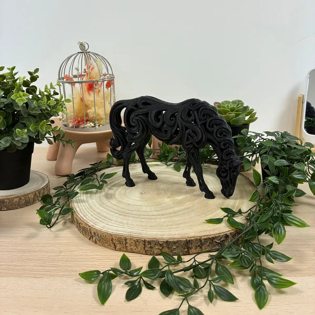 Cheval Au Pre imprimé en 3D | Figurine 3D - POMM Créations