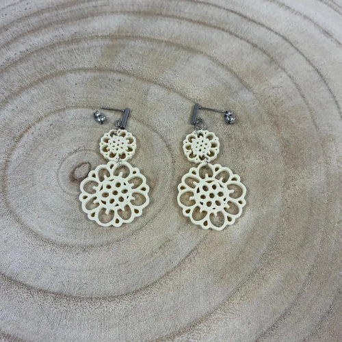 Boucles d'oreilles "Dentelle solaire" écru/argenté imprimées en 3D | Bijoux 3D - POMM Créations