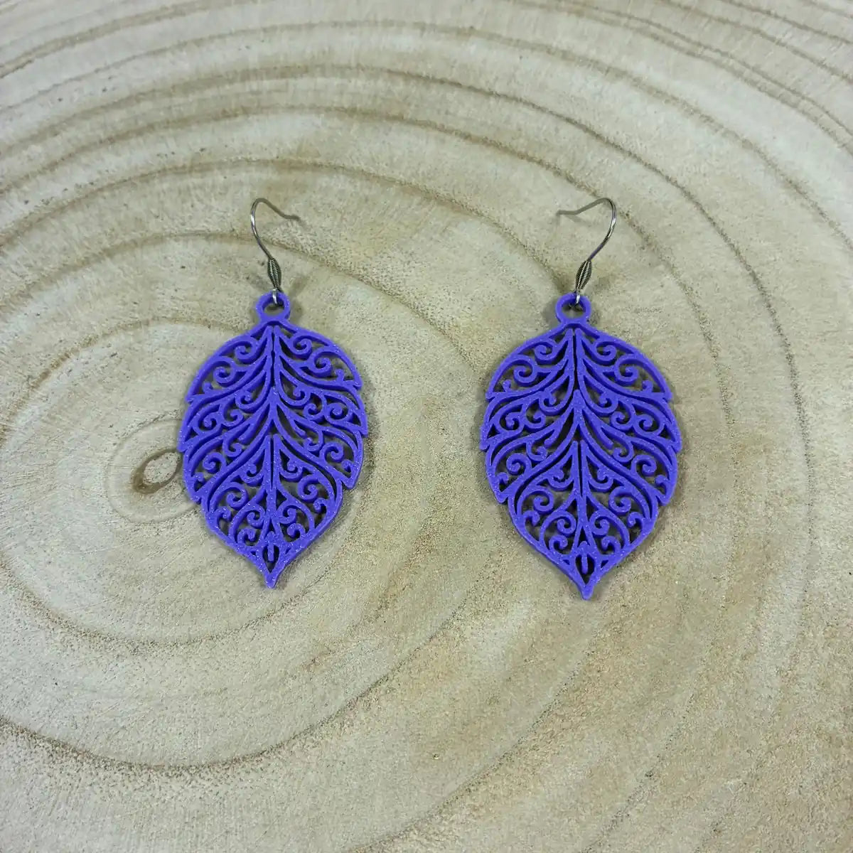 Boucles d'oreilles "Feuillage royal"  violet/argenté imprimées en 3D | Bijoux 3D - POMM Créations