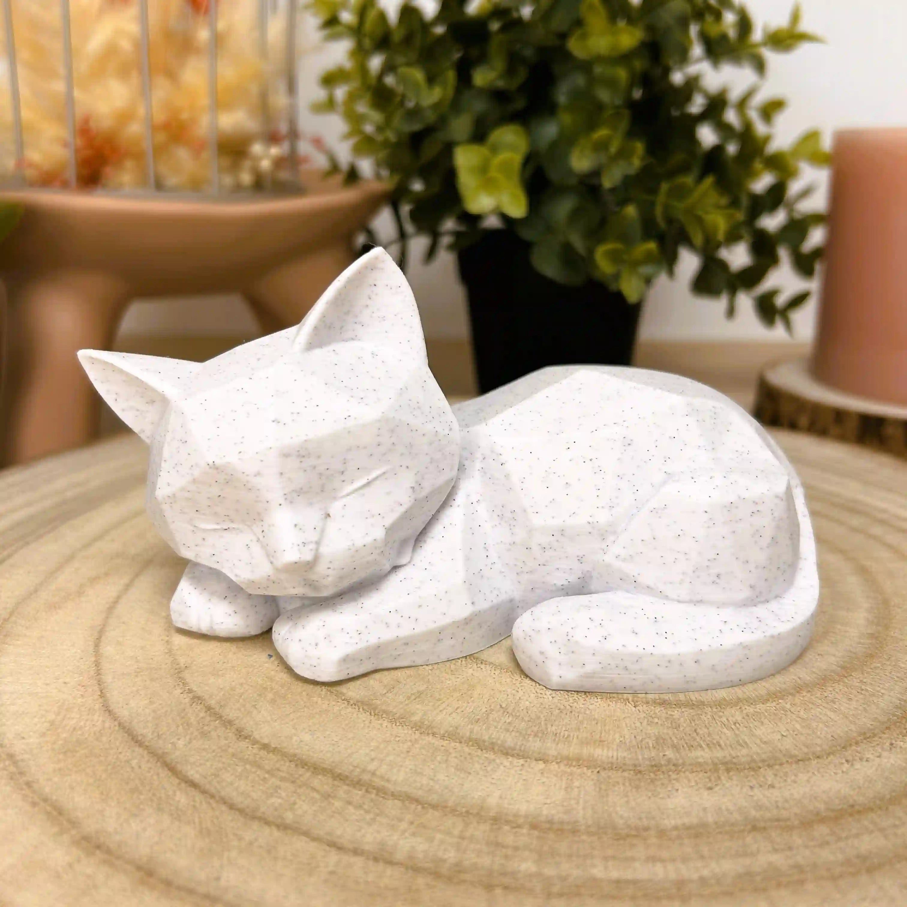 Chat couché et endormi en style origami imprimé en 3D | Décoration 3D - POMM Créations