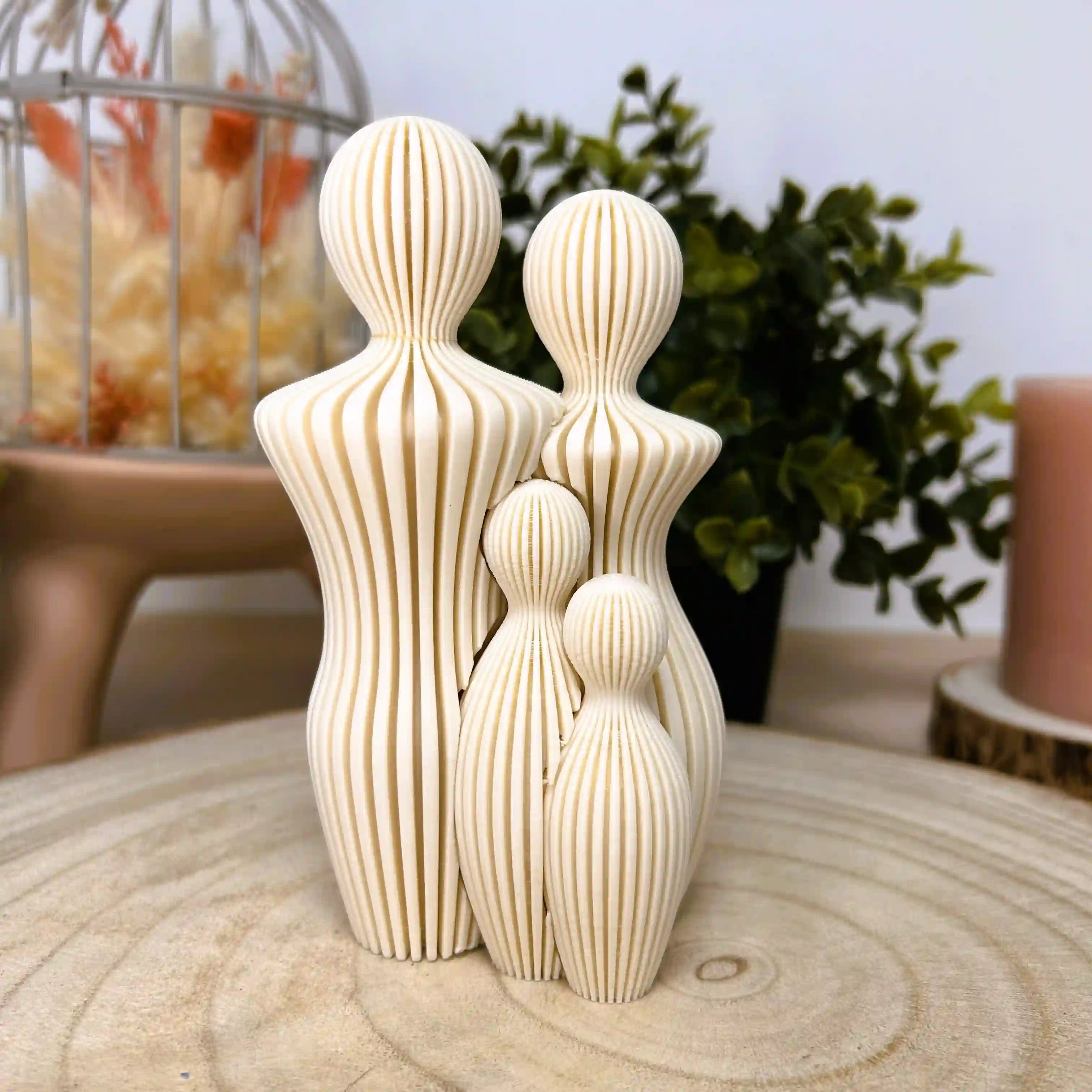 Famille avec 2 enfants imprimée en 3D | Décoration 3D - POMM Créations