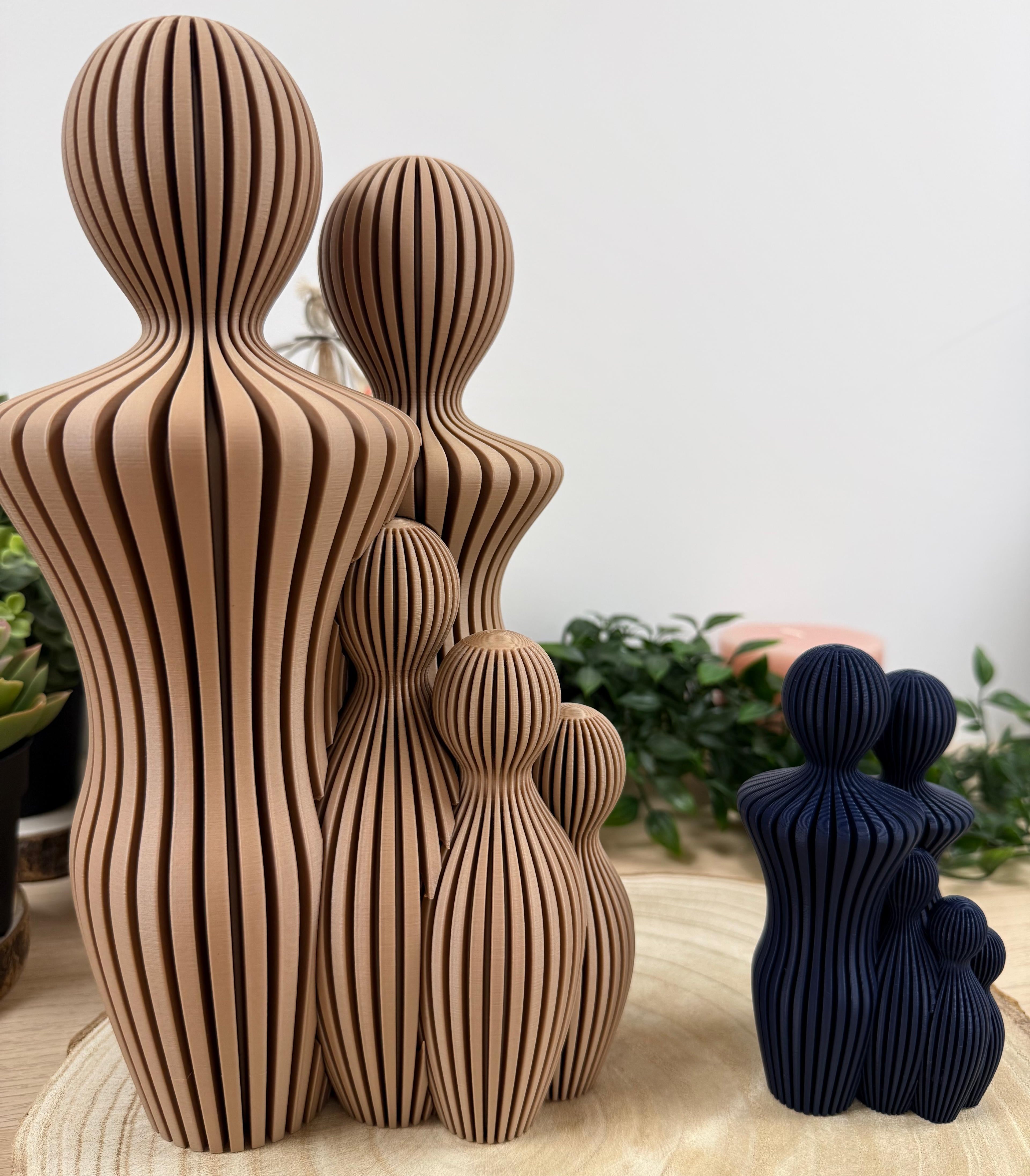 Famille avec 3 enfants imprimée en 3D | Décoration 3D - POMM Créations